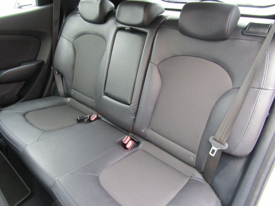 2015 Hyundai ix35 1.7 Executive 4DR €8,950