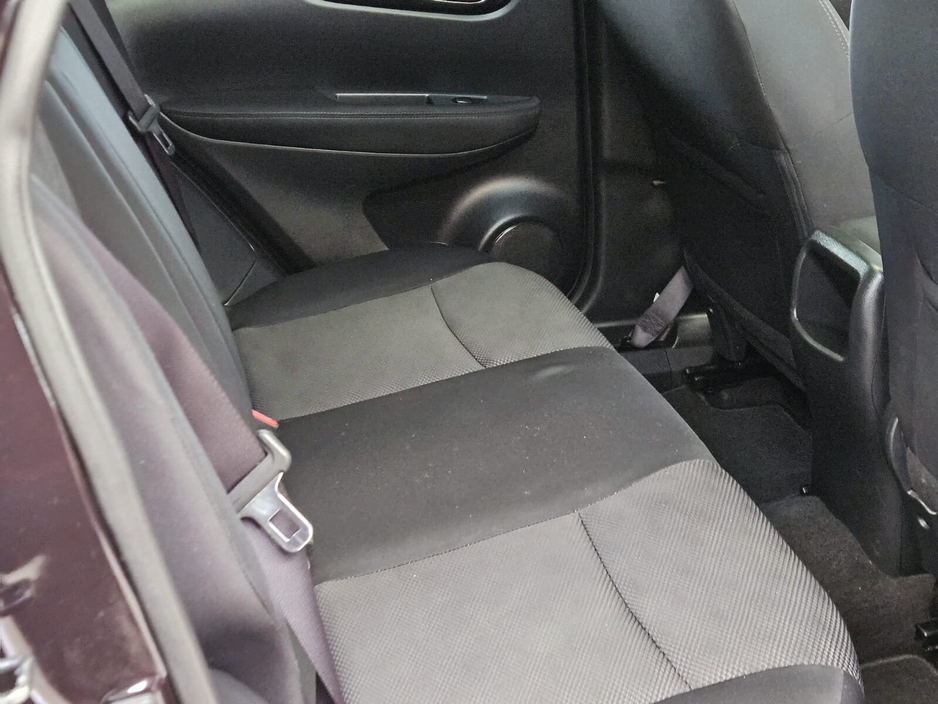 2016 Nissan Qashqai - image 6