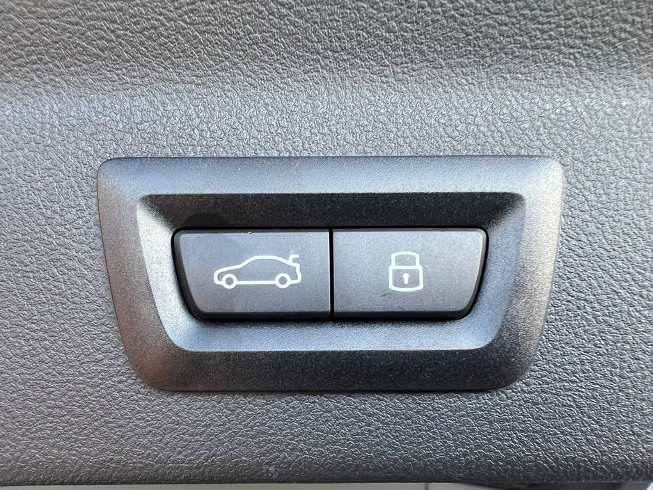 2024 BMW iX3 - image 17