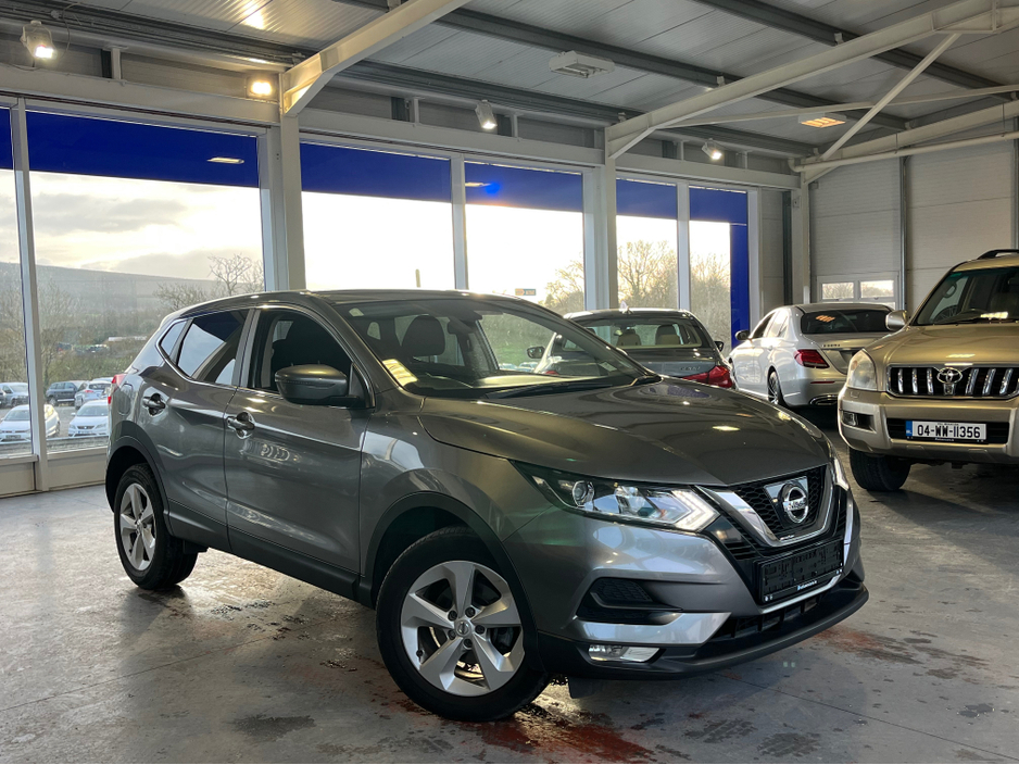 2017 Nissan Qashqai - image 3