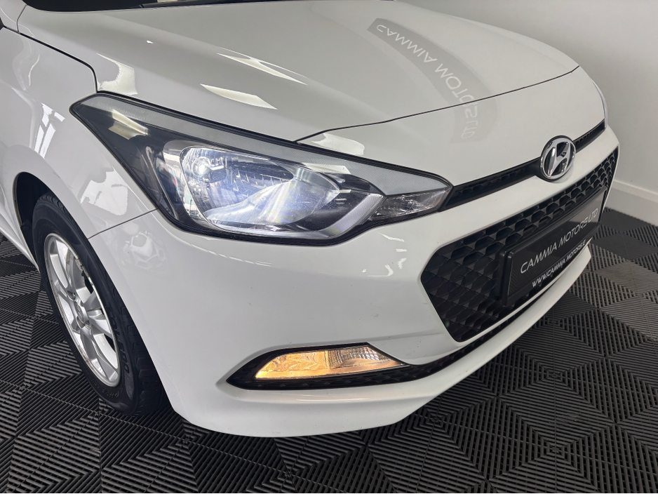 2016 Hyundai i20 - image 6