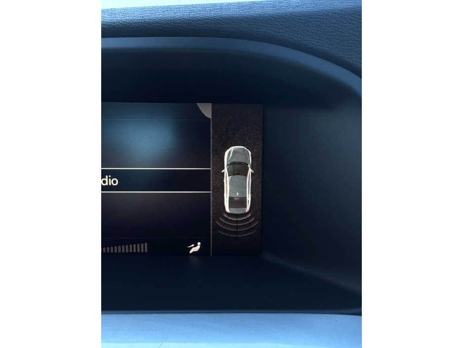 2017 Volvo S60 - image 15