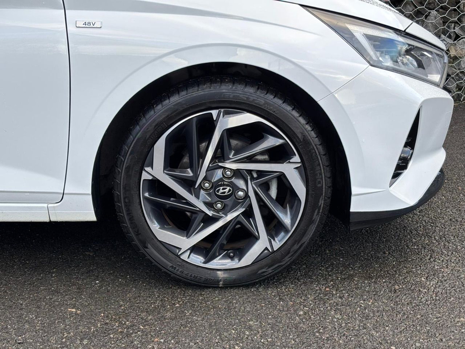 2022 Hyundai i20 PREMIUM MHEV T-GDI €18,956