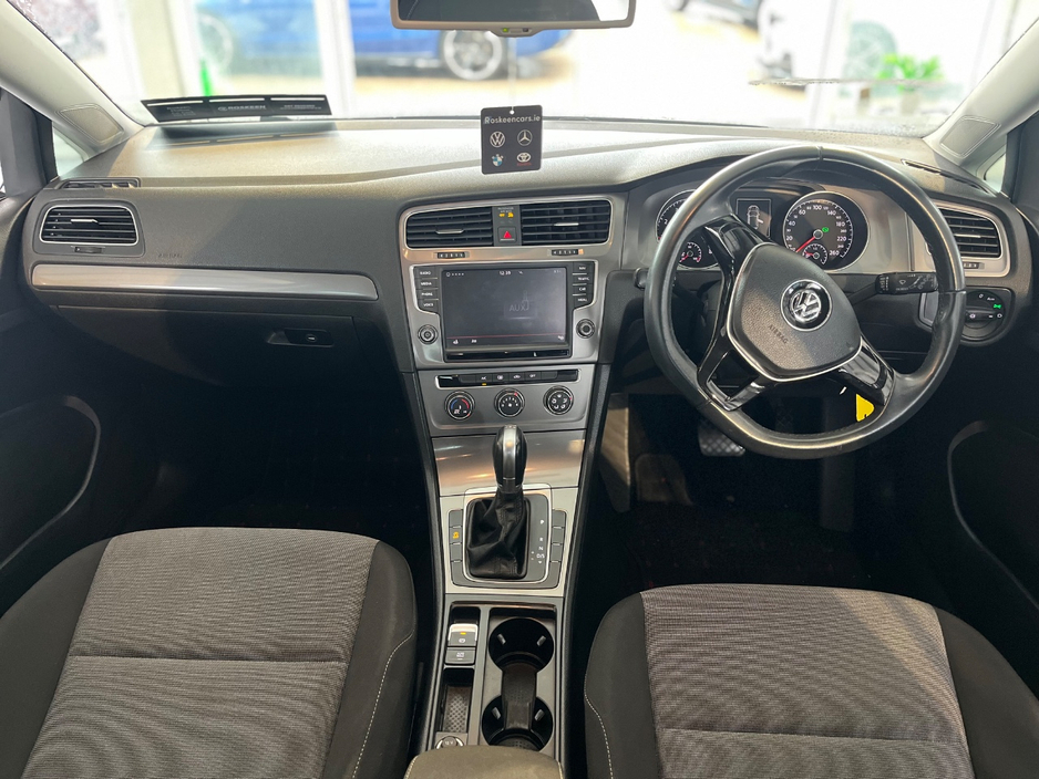 2016 Volkswagen Golf - image 12