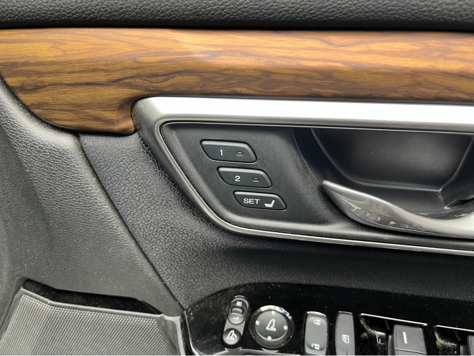 2020 Honda CR-V - image 11