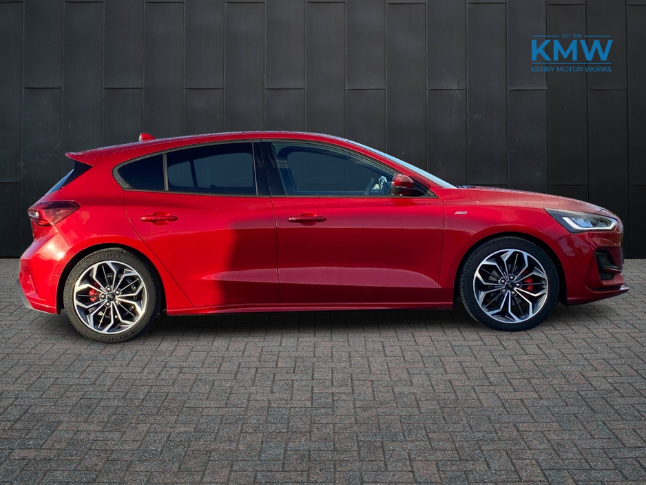 2025 Ford Focus ST-Line X 1.0 125BHP... Full leather seats