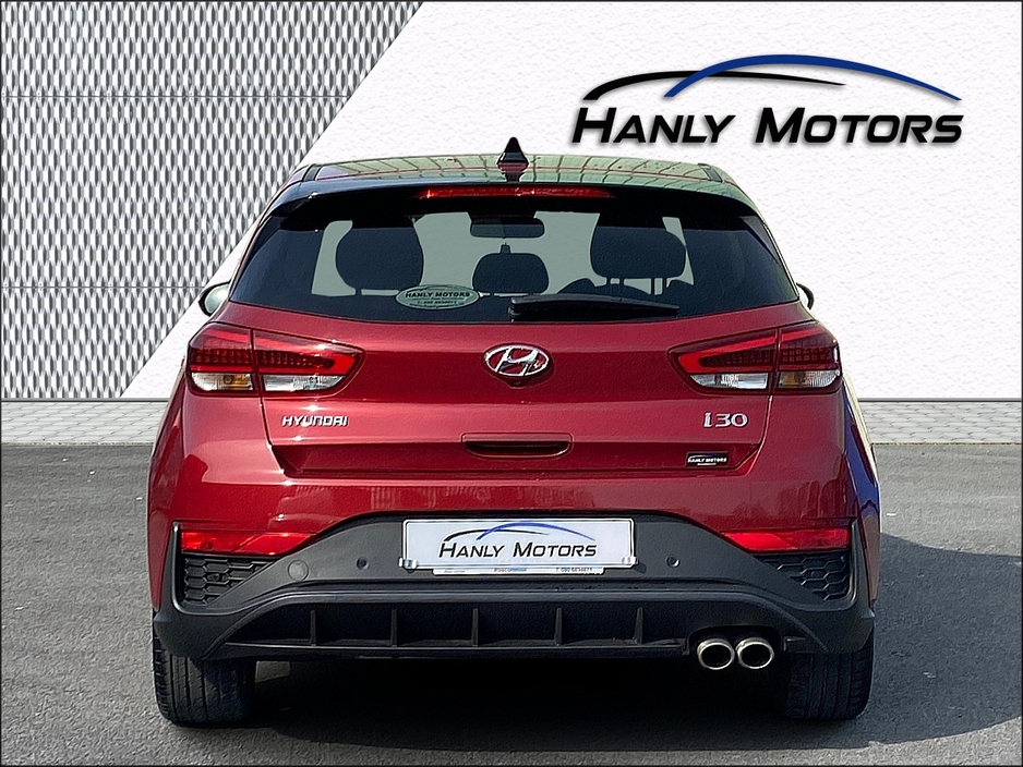 2022 Hyundai i30 - image 7