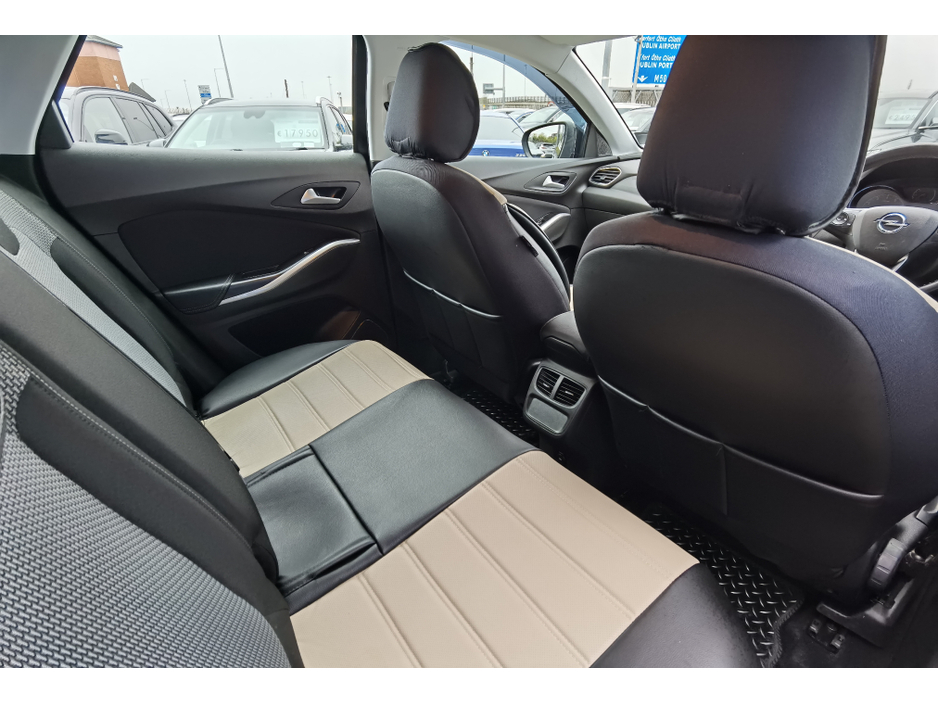 2020 Opel Grandland X - image 11