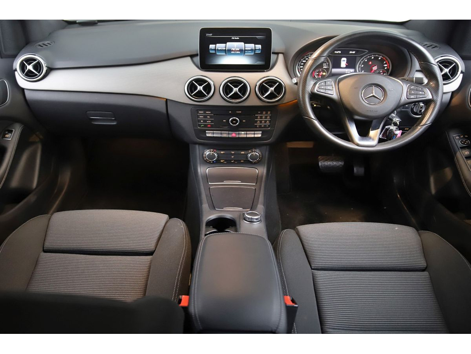 2017 Mercedes-Benz B Class B180 1.6 *PARK SENSORS*REVERSE CAM* €16,890