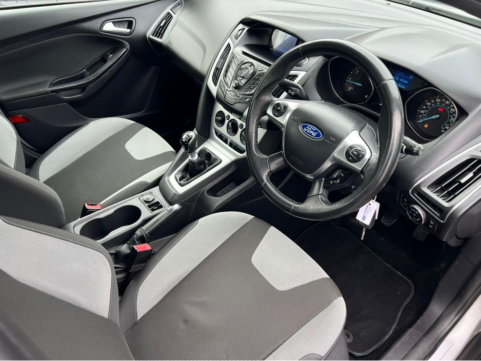 2012 Ford Focus - image 7