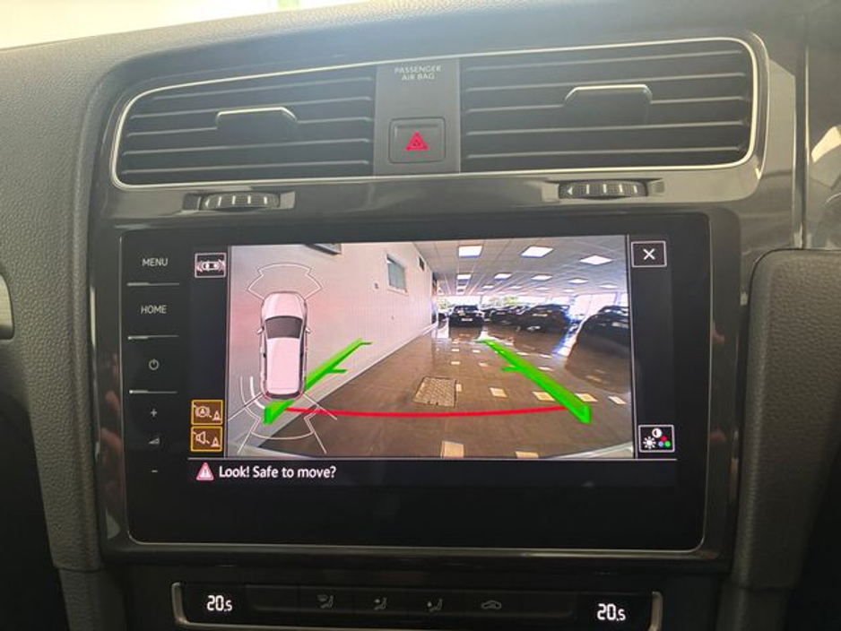 2020 Volkswagen Golf  €18,750