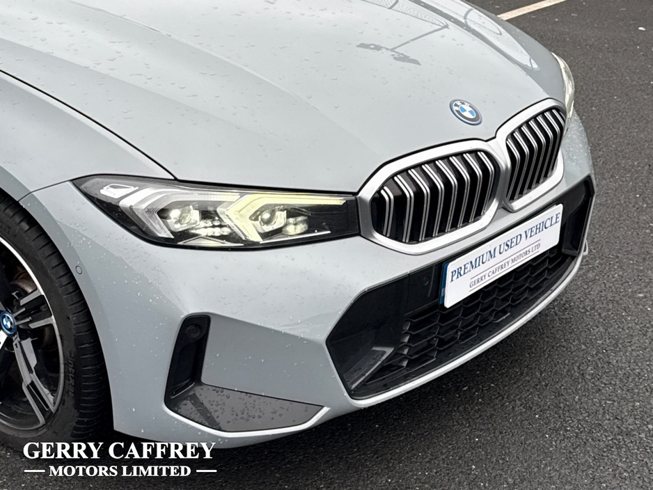 2022 BMW 3 Series 330e M- SPORT TECH PACK PHEV G20 €35,950