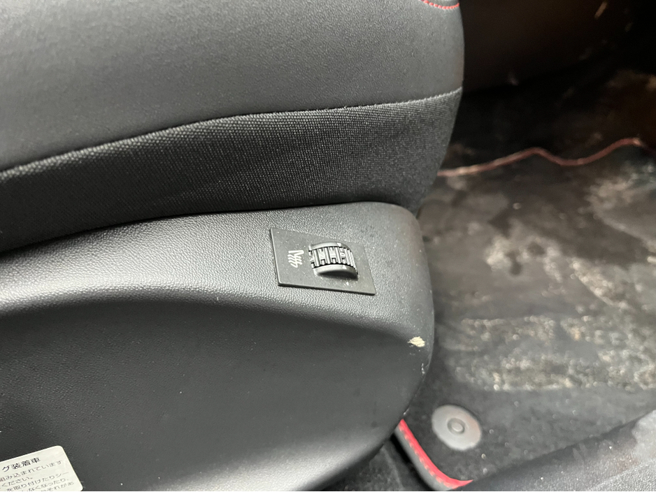 2019 Peugeot 2008 - image 14