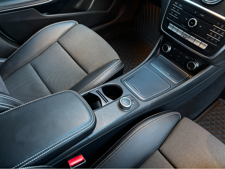 2016 Mercedes-Benz A Class - image 17