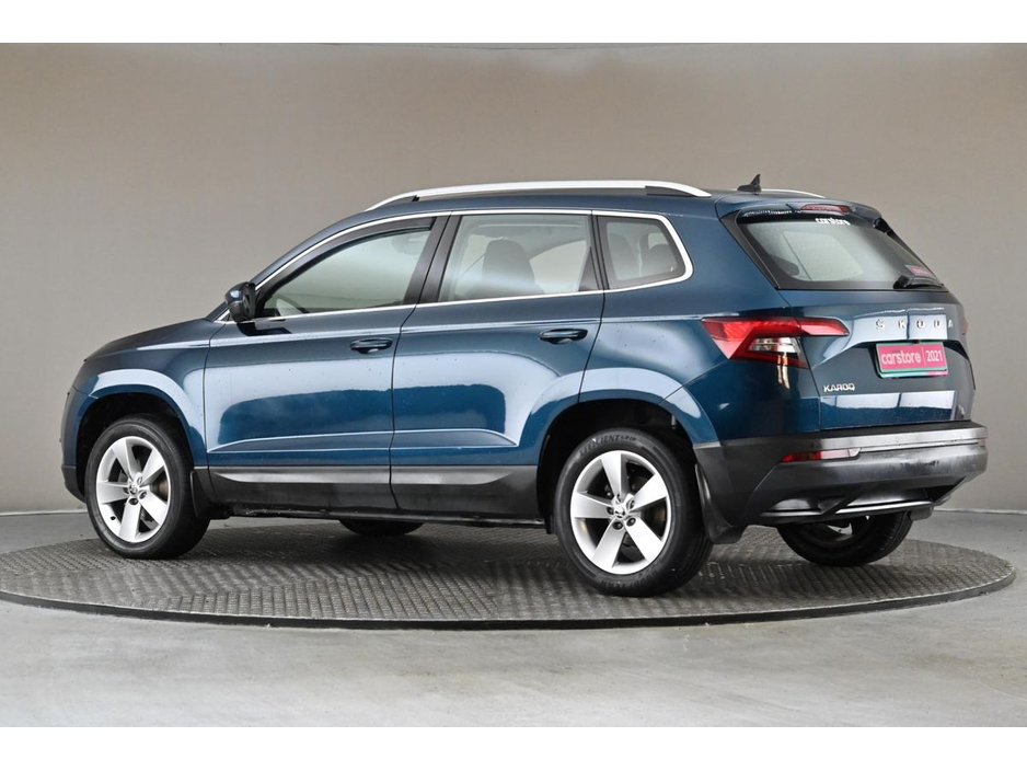 2021 Skoda Karoq - image 6