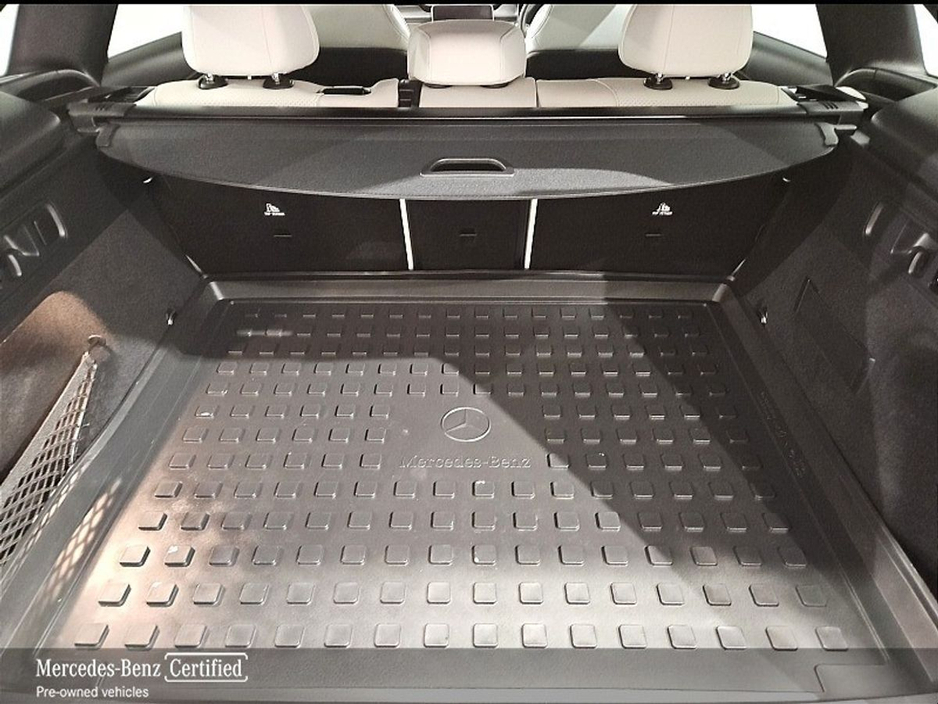 2024 Mercedes-Benz GLC Class - image 11