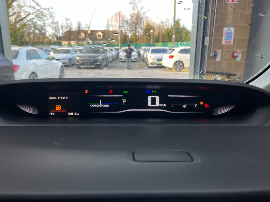 2019 Honda Stepwagon - image 22