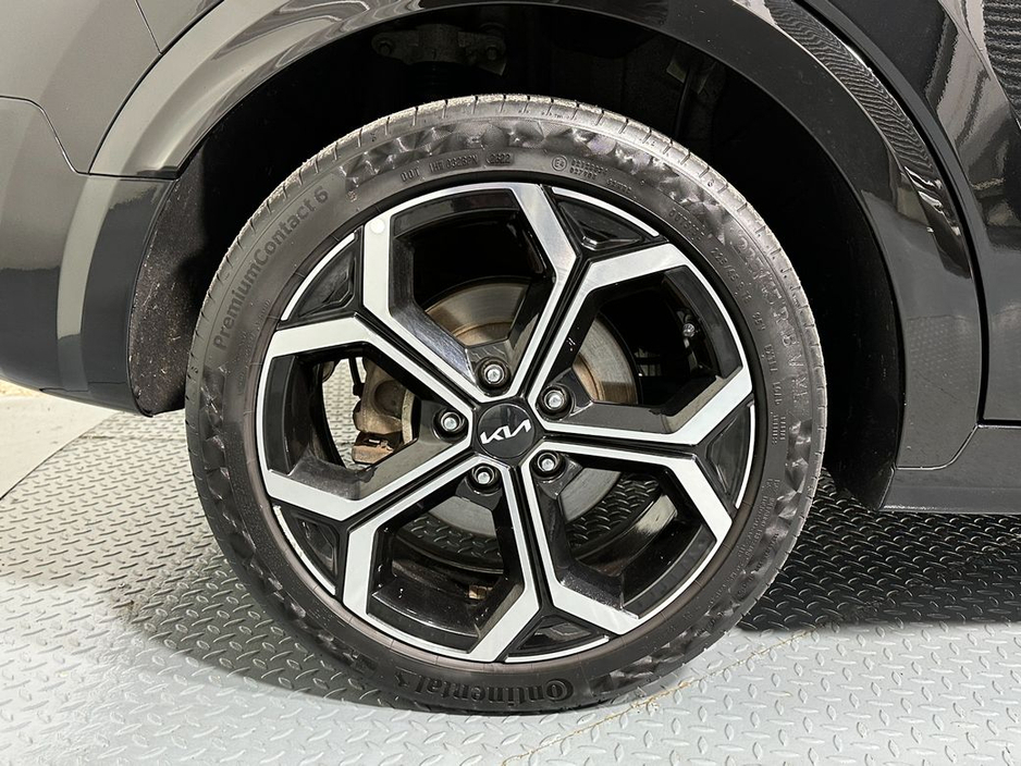 2023 Kia Niro - image 25