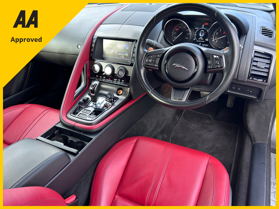 2016 Jaguar F-Type - image 2