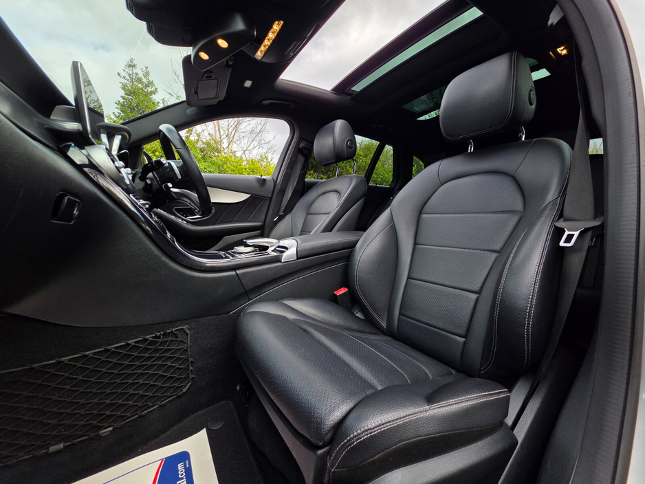 2015 Mercedes-Benz C Class - image 22