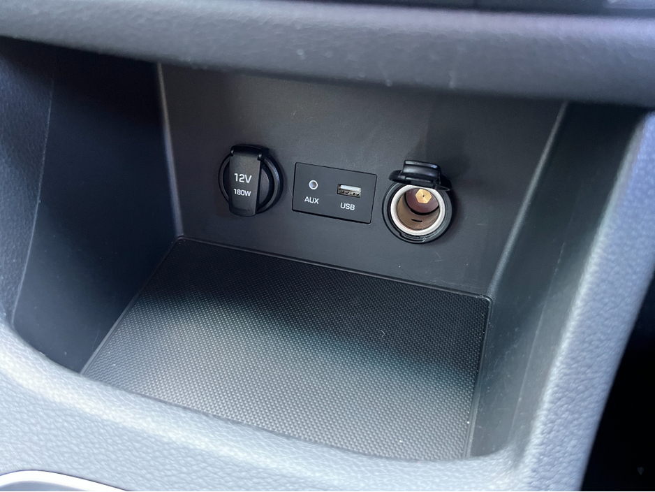 2018 Hyundai i30 - image 17