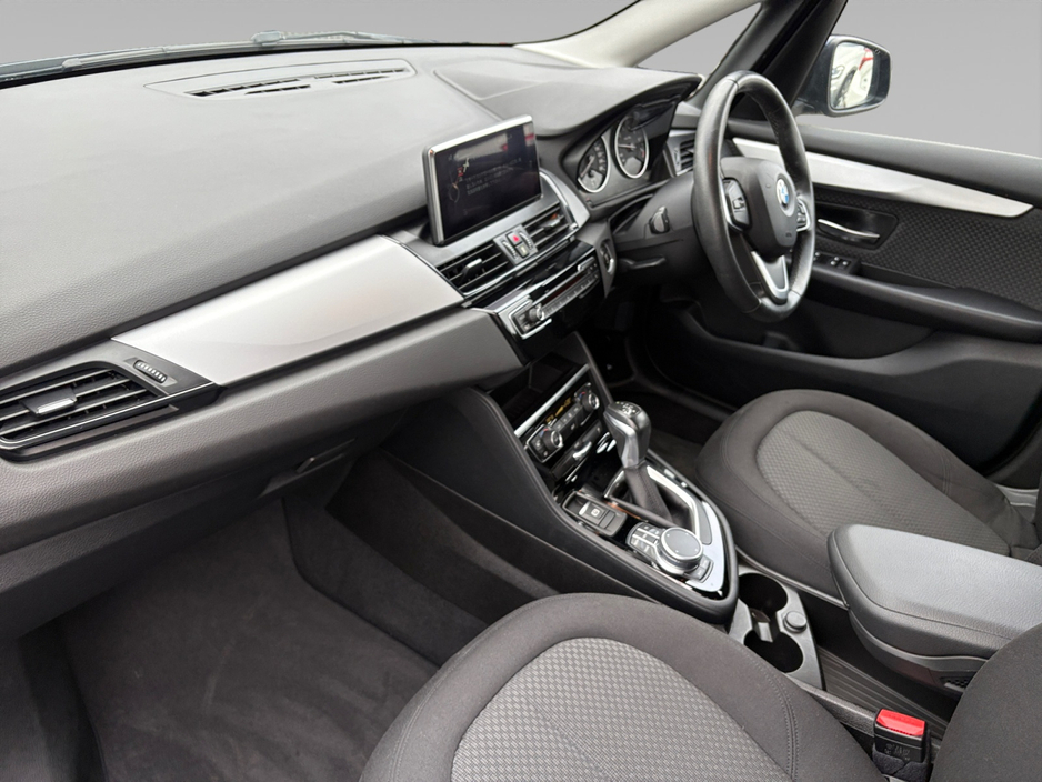 2016 BMW 2 Series - image 9