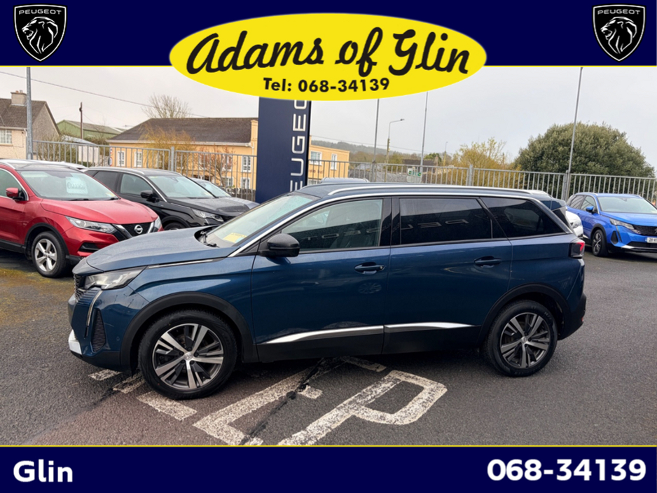 2022 Peugeot 5008 - image 5