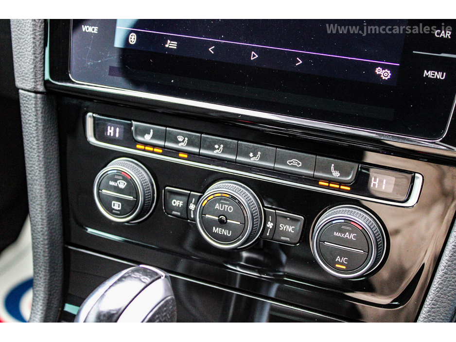 2019 Volkswagen Golf - image 25