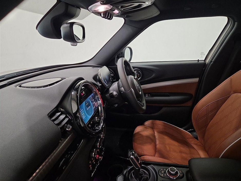 2022 MINI Clubman - image 7