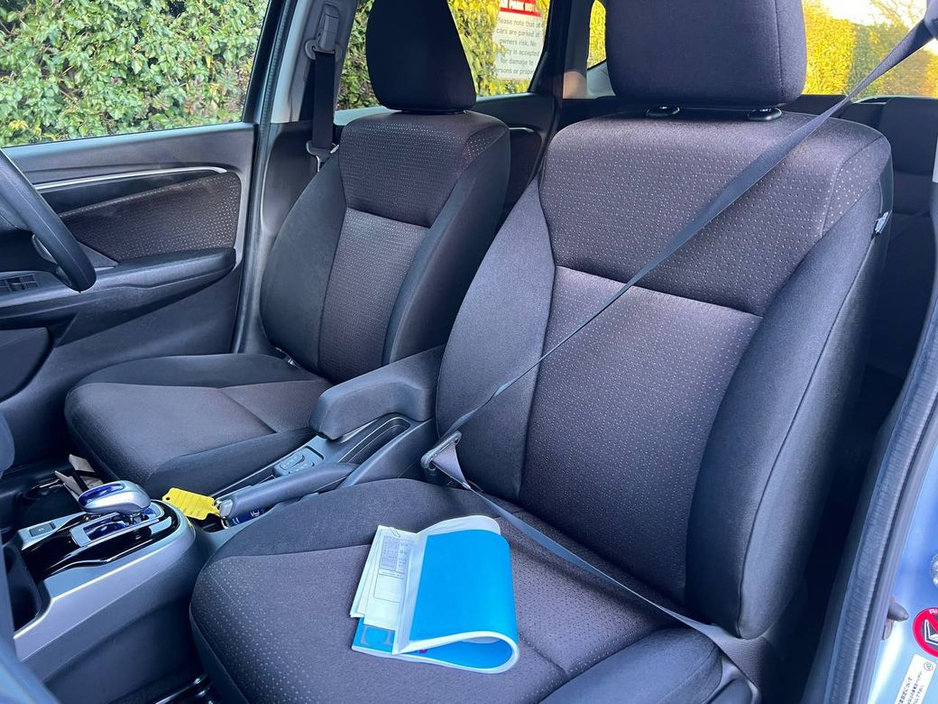 2016 Honda Fit F-PACKAGE 1.5 HYBRID // SERVICE HISTORY // REVERSE CAMERA // DIGITAL CLIMATE CONTROL €10,900