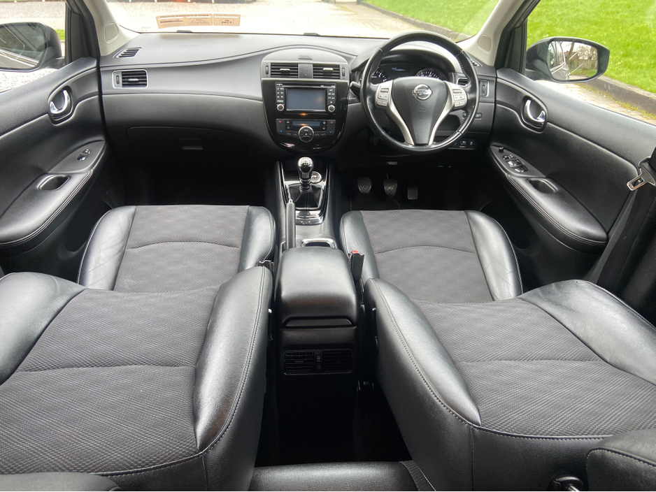 2017 Nissan Pulsar - image 2