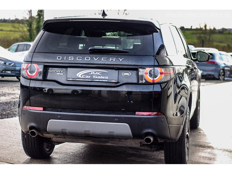 2019 Land Rover Discovery Sport - image 7