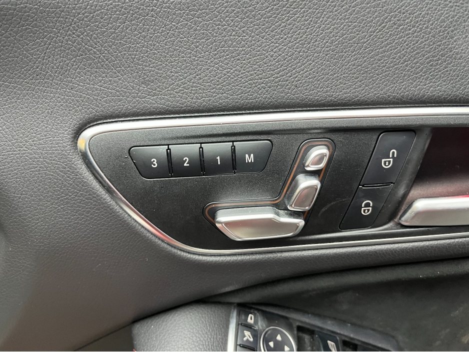 2018 Mercedes-Benz CLA Class €21950 2018 MERCEDES-BENZ CLA180 AMG STYLE 1.6 AUTOMATIC / CRUISE CONTROL / REVERSE CAMERA / ELECTRIC MEMORY & HEATED SEATS / PADDLE SHIFTERS / PANORAMIC SUNROOF €21,950