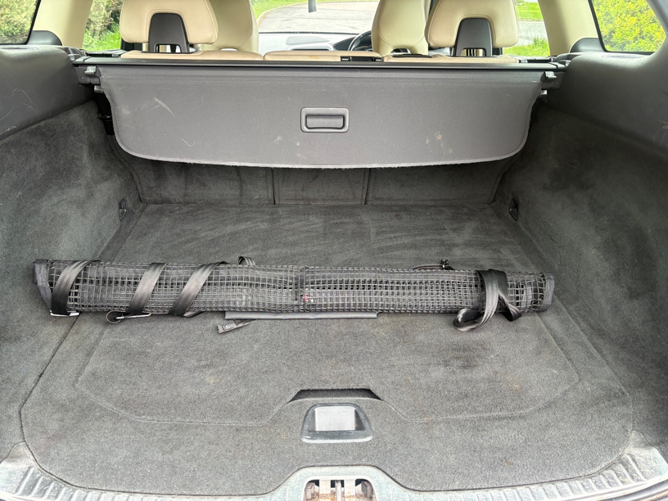 2014 Volvo XC60 - image 9