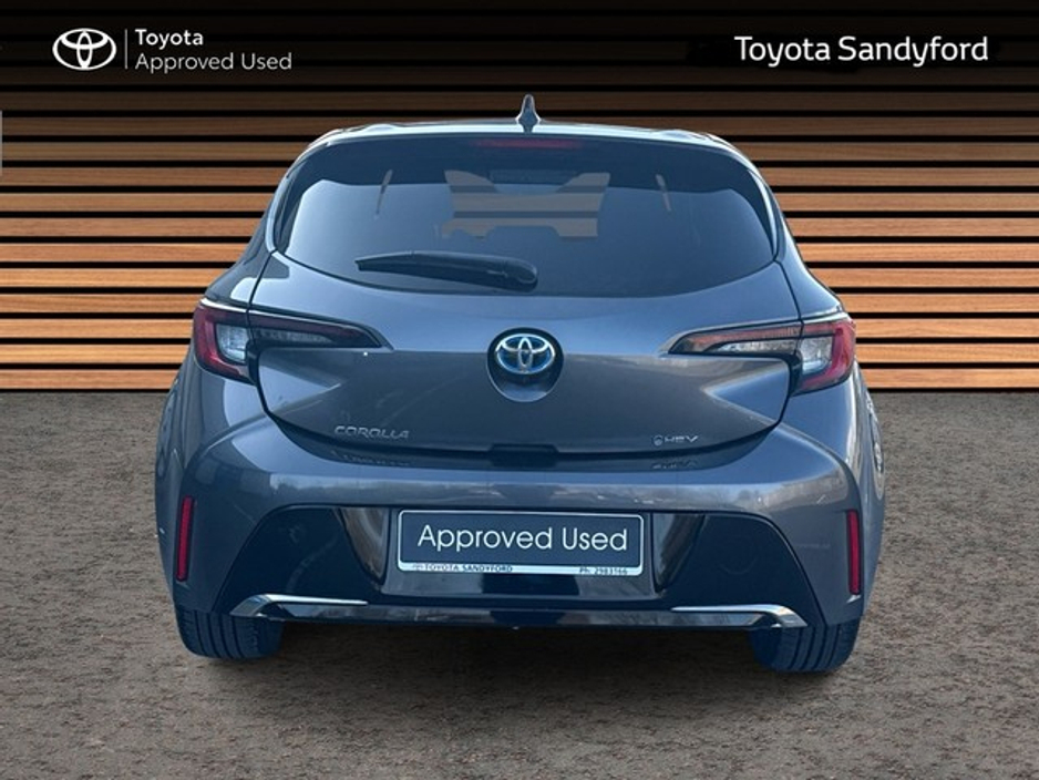 2025 Toyota Corolla - image 4