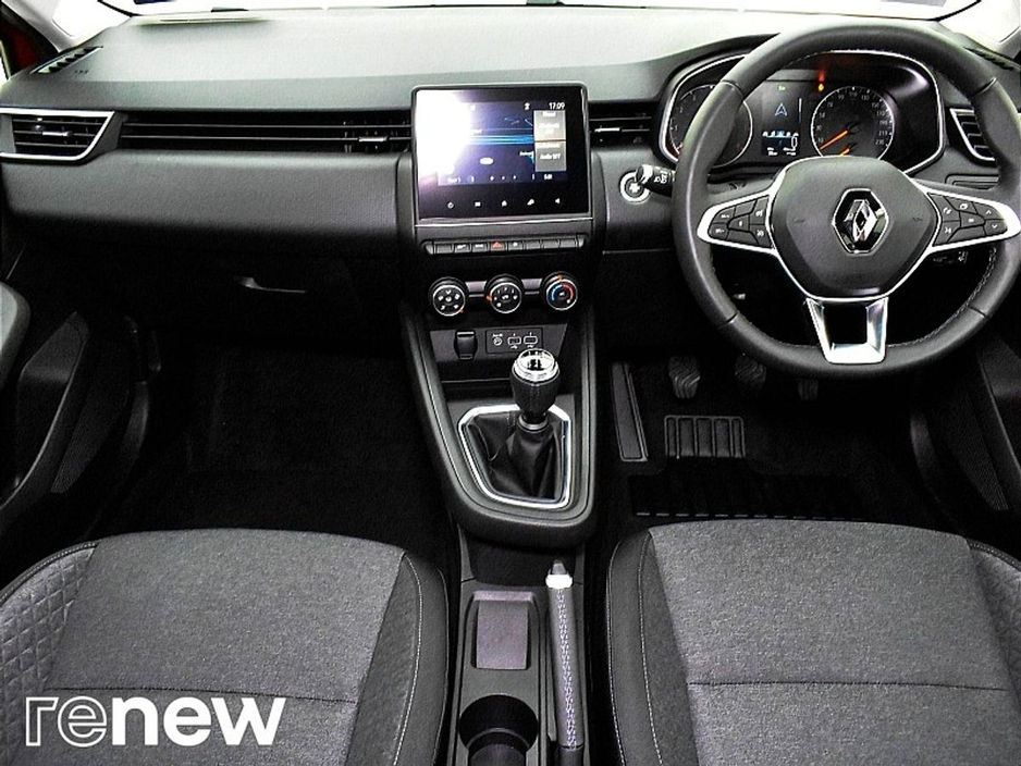 2021 Renault Clio - image 2