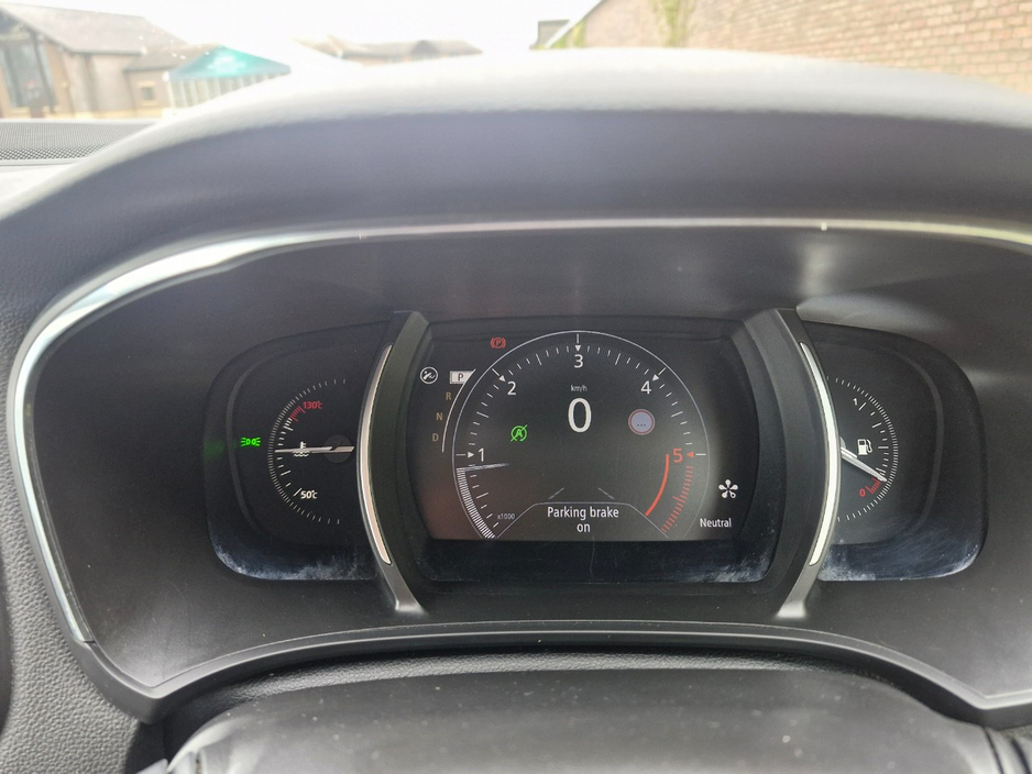 2017 Renault Megane - image 15