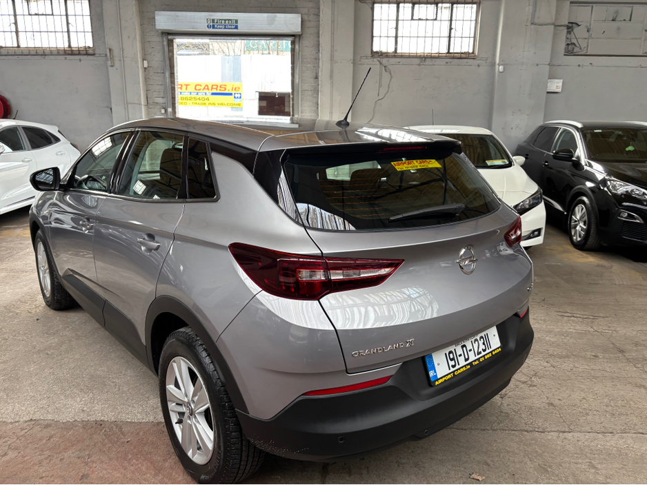 2019 Opel Grandland X - image 3