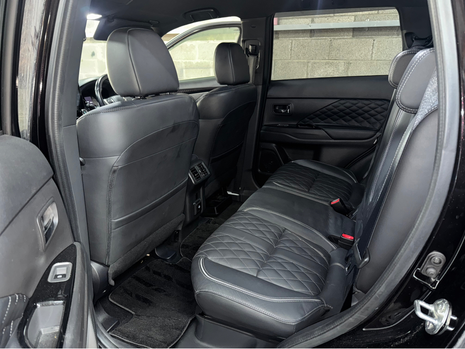 2019 Mitsubishi Outlander Petrol Hybrid €21,999