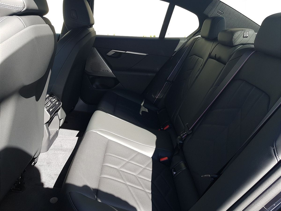 2026 BMW 5 Series - image 20