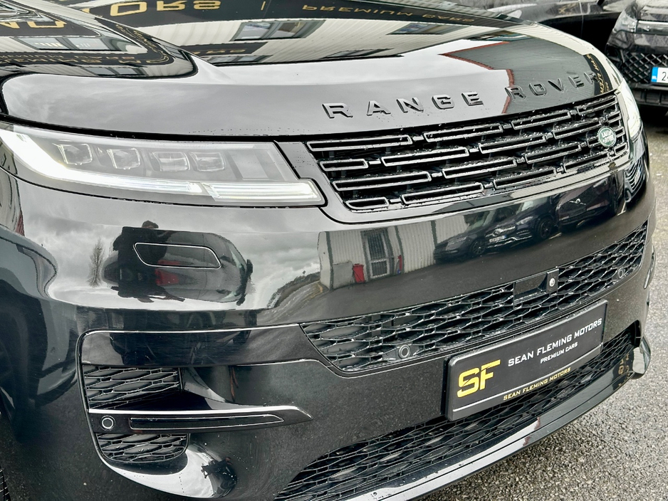 2025 Land Rover Range Rover Sport - image 18