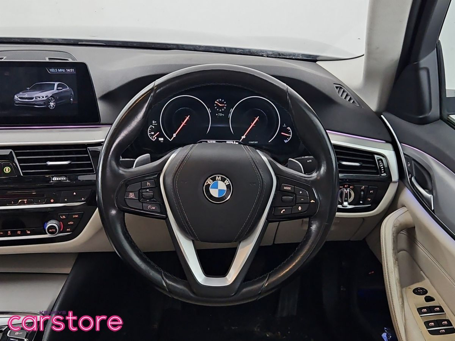 2019 BMW 5 Series 520d SE Auto €28,880