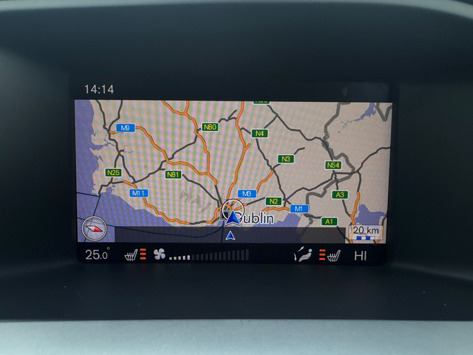 2017 Volvo V60 - image 27