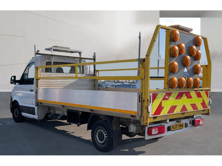 2021 Volkswagen Crafter - image 3