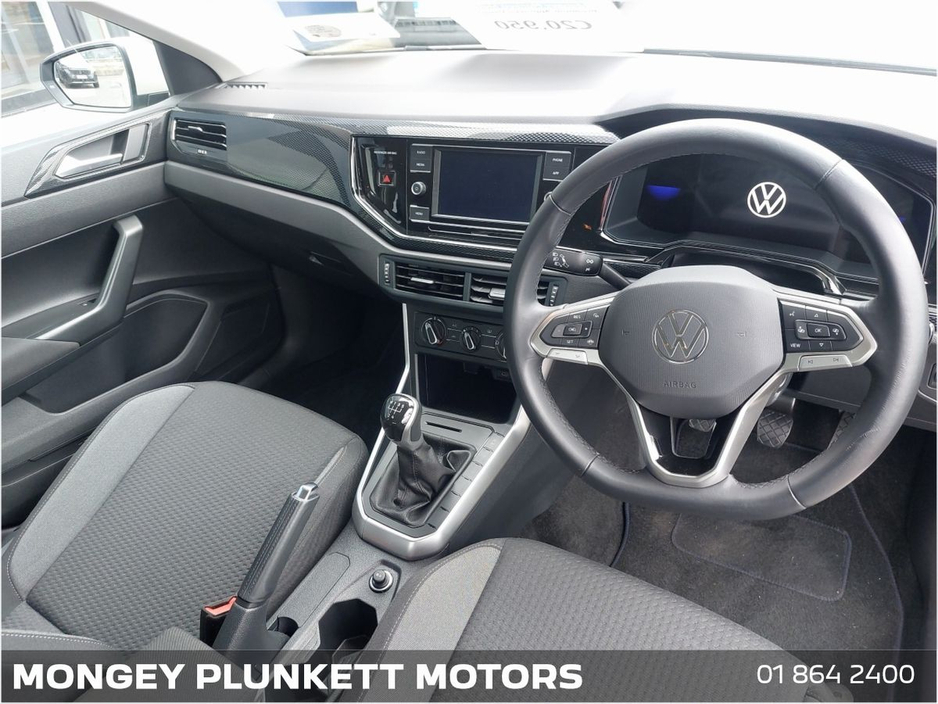 2024 Volkswagen Polo - image 12