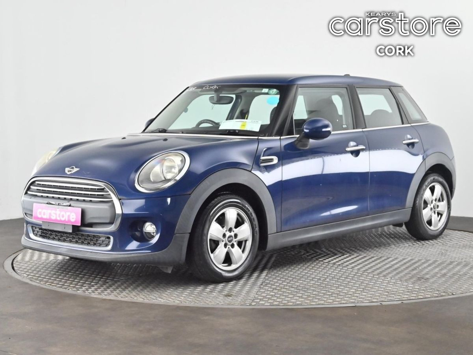 2017 MINI Hatch - image 4