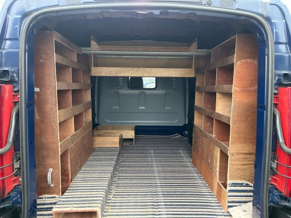 2015 Toyota Proace - image 10