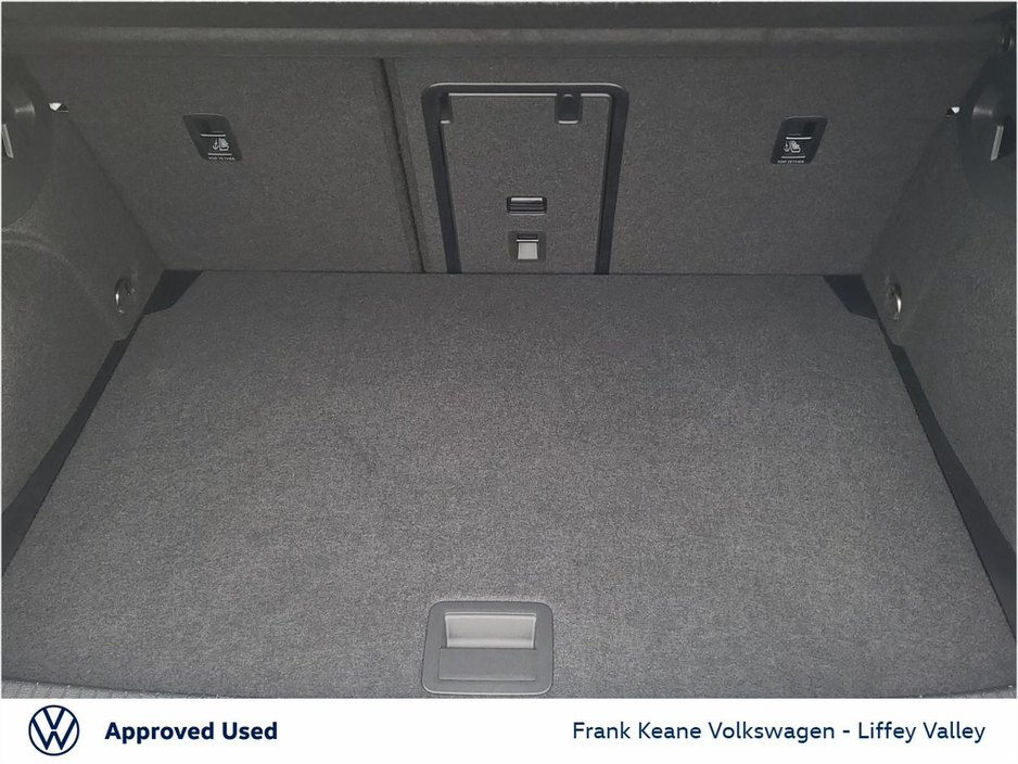 2025 Volkswagen Golf EDITION 75 AUTO 1.5 MHEV 116HP *PURE WHITE* *PRIVACY GLASS* *REAR VIEW CAMERA* *PCP FINANCE AVAILABLE FROM €265PM* €31,995