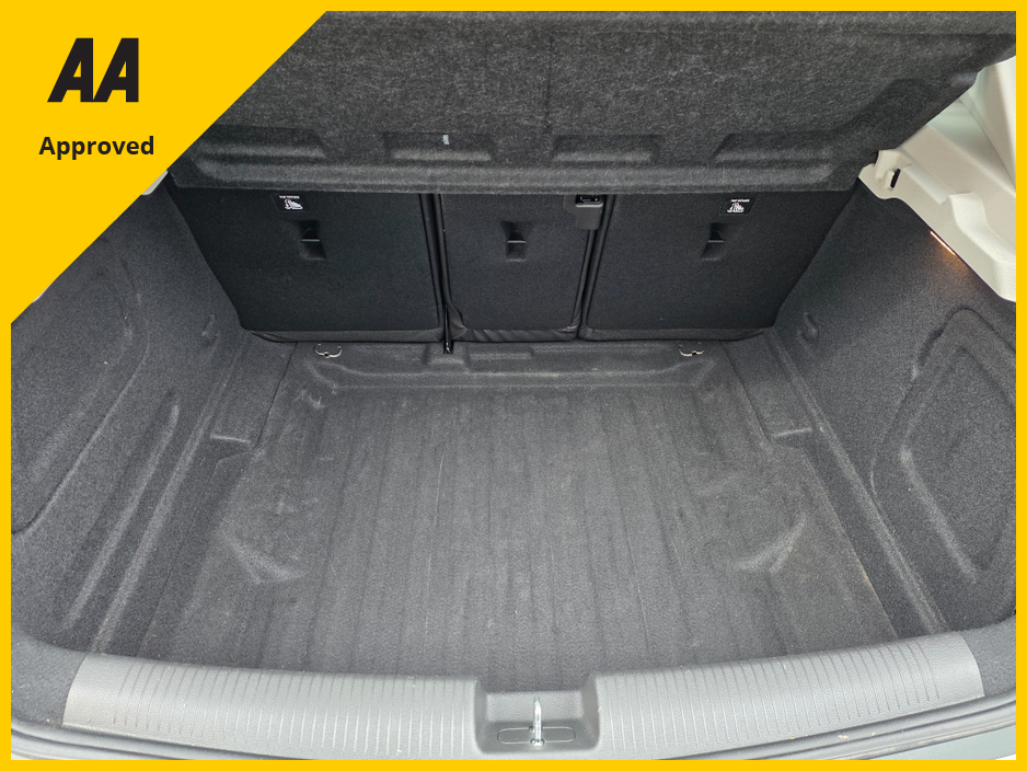 2017 Opel Astra - image 7