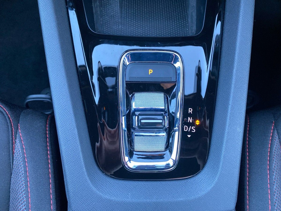 2023 Skoda Octavia - image 17